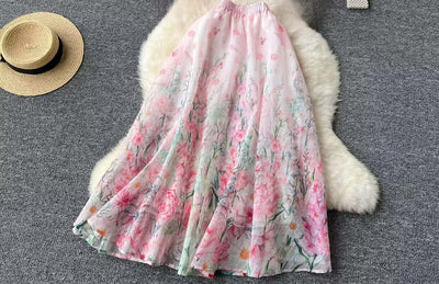 High-waisted stylish printed fabric gauze skirt with floral design, perfect for casual outfits.